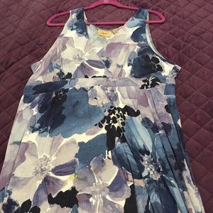 Dress with beautiful flowers